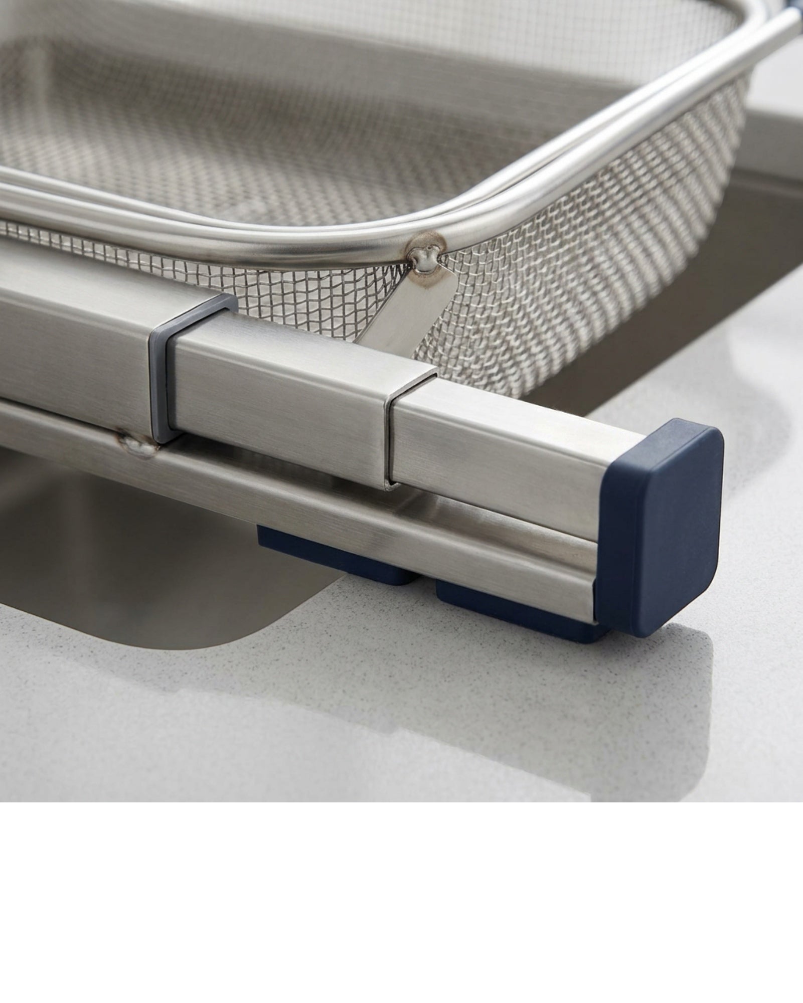 Zbwnd Expandable Over Sink Mesh Draining Basket 39-58 cm Navy Grips - Detail view